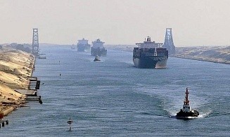 Песчаная буря и поломка танкера: в Суэцком канале снова пробки