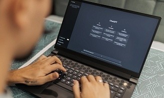 В ChatGPT добавили голос «Понедельник». Он уставший и язвительный