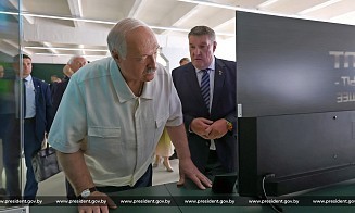 Лукашенко раскритиковал стратегию развития холдинга «Горизонт»