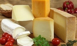 Минсельхозпрод снизил минимальные цены на экспорт молочки в Россию