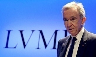 Безос обошел Арно в списке богатейших людей планеты