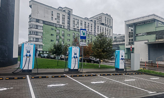 В центре Минска открыли еще один зарядный хаб для электрокаров