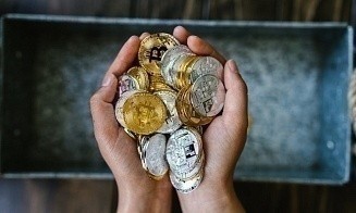 Курс биткоина упал ниже $80 тыс. впервые с ноября 2024-го