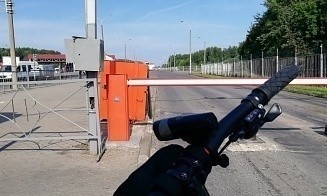 Только на автомобиле: в Литве запретили пересекать границу с Беларусью на мотоциклах и мопедах