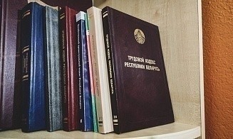 В Беларуси снимут ограничения по сроку контрактов и запретят подмену трудовых отношений