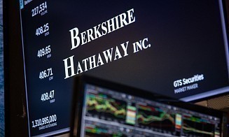 Прибыль Berkshire Hathaway выросла на треть, и компания Баффетта вернулась к покупке акций