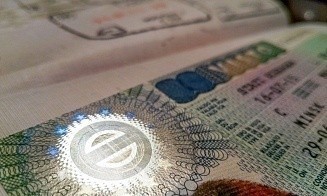 От 350 до 900 рублей. Во сколько белорусам обходится помощь агентств в получении визы
