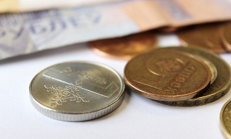 Как рубль отреагировал на санкции ЕС и когда биткоин достигнет дна. Прогноз по валютам и крипте