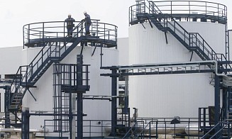 Евросоюз ввел санкции против белорусских НПЗ