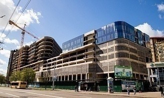 В Минске строят торговый центр с газоном на крыше. В каком районе города он появится