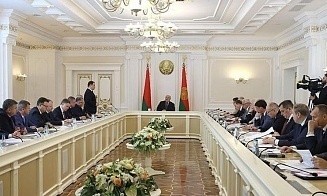Головченко — о проблемах с молочкой: на складах накопили на $400 млн